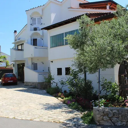 Apartment Lukacic Krk Town