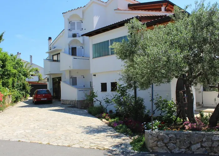 Daire Lukacic Krk Town